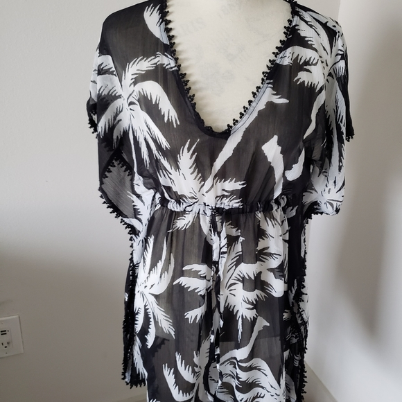🏖 Beach cover up black/white old navy size small 🏝 - Picture 2 of 8